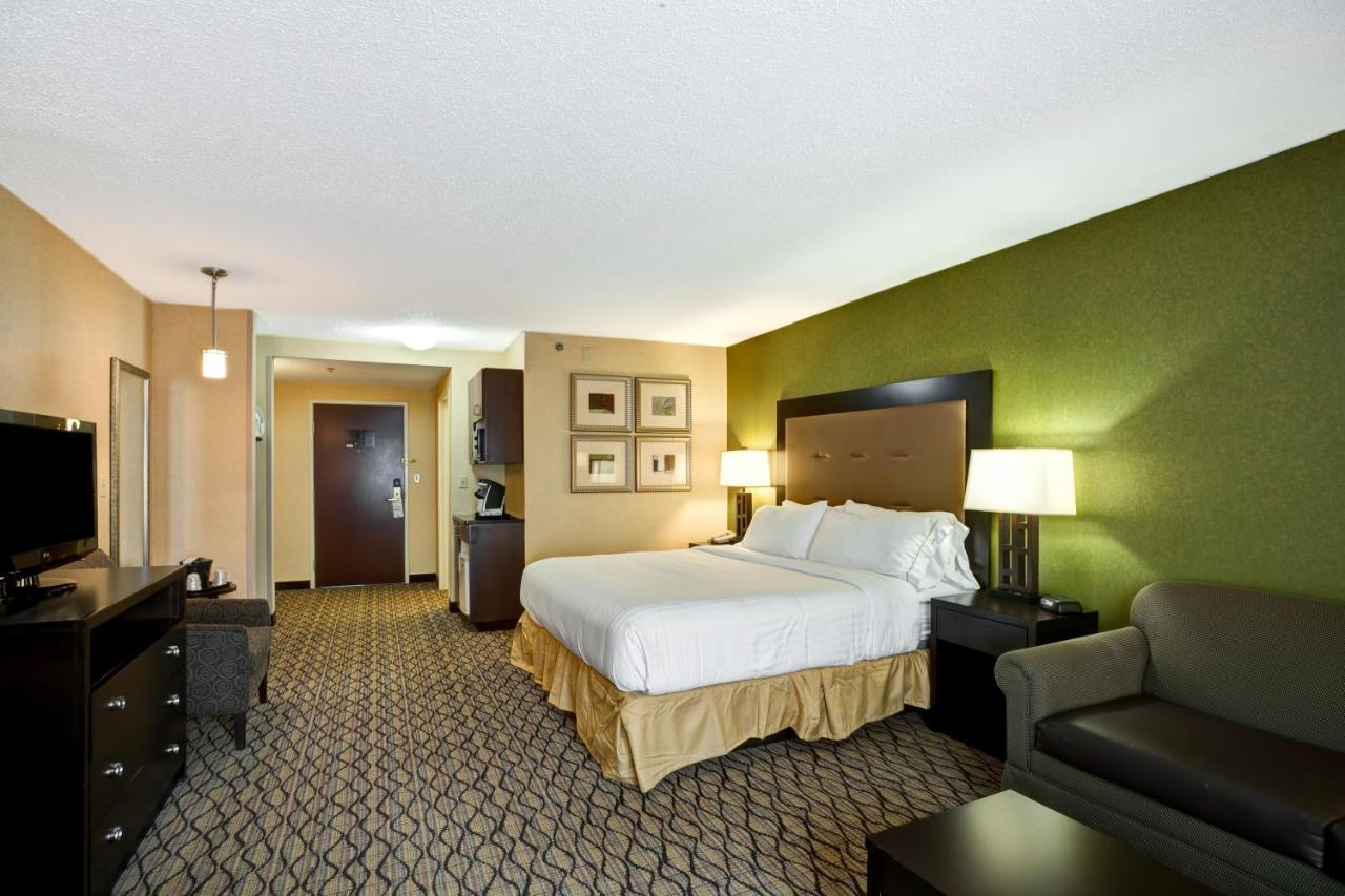 Holiday Inn Express Hotel & Suites Christiansburg By Ihg Eksteriør bilde
